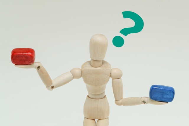 迷っている人をイメージ